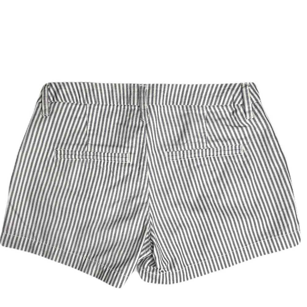 NWT, Old Navy Seersucker Shorts, Size 0 - Picture 2 of 7
